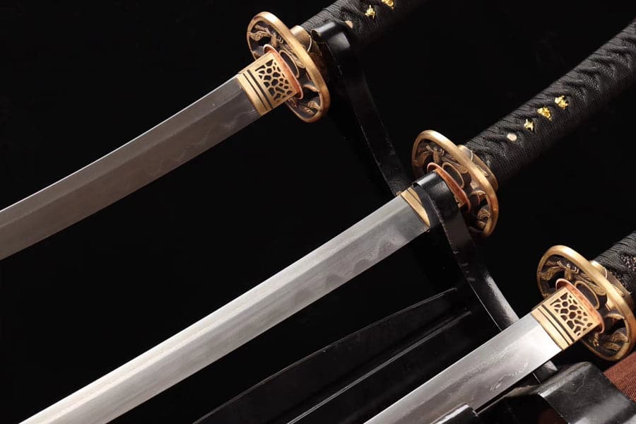 Hand Forged Japanese Samurai Katana Pattern Steel Turns the soil to burn blade